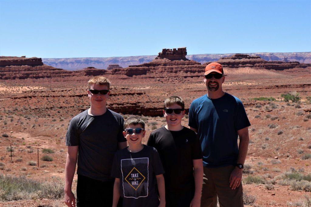 Valley of the Gods, Utah - Great Family Photo spot at a pull-out before you turn down the road to enter the park