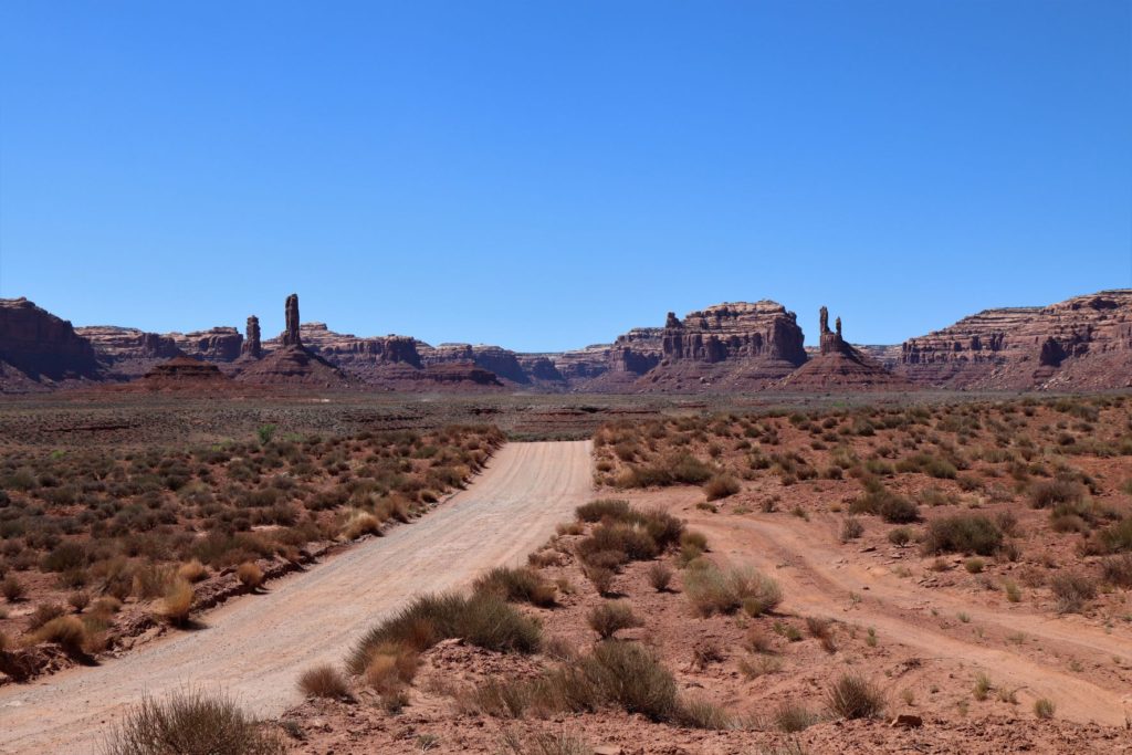 The road through Valley of the Gods, Utah