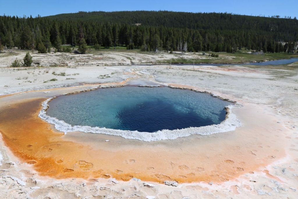 Crested Pool - Yellowstone things to do - Wyoming