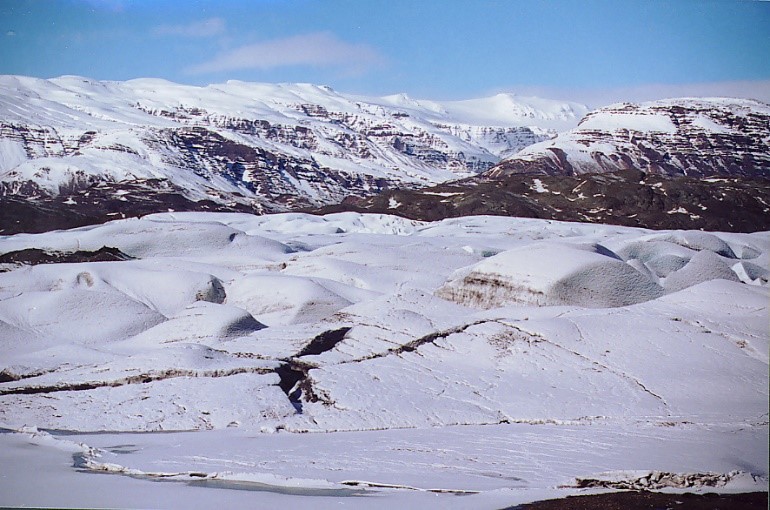 Iceland snowy mountain scenery